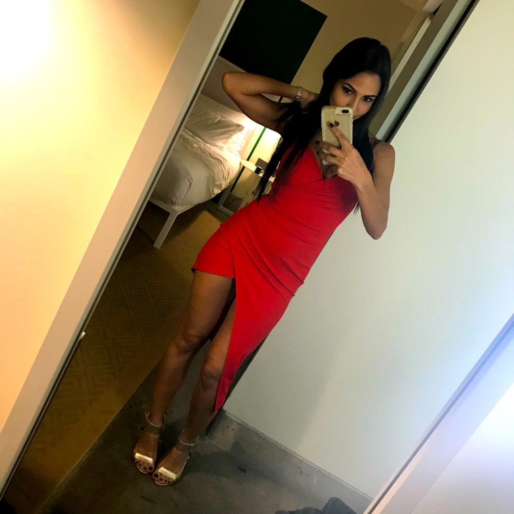 Women’s dress size small
